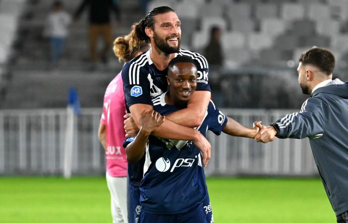 Conventional flights, Vital Nsimba’s house, lucky beans… Andy Carroll’s happy life in France