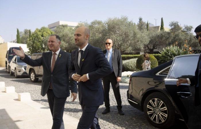 two French gendarmes arrested in Jerusalem