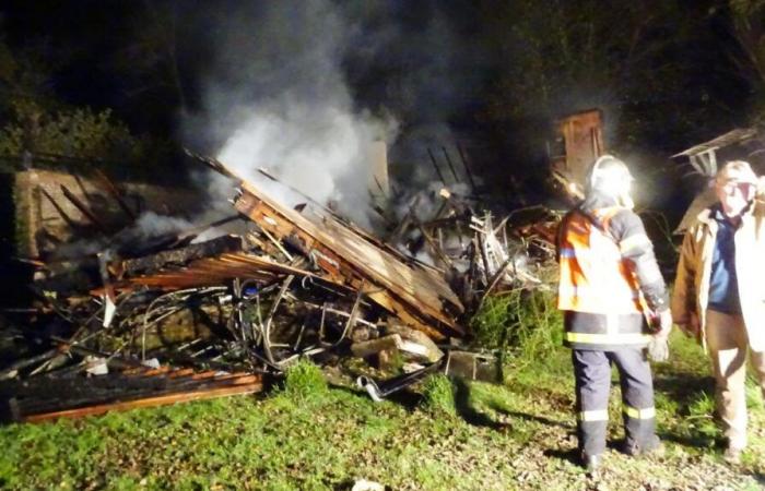 The burned house was demolished to prevent the fire from resuming, in Grandcourt