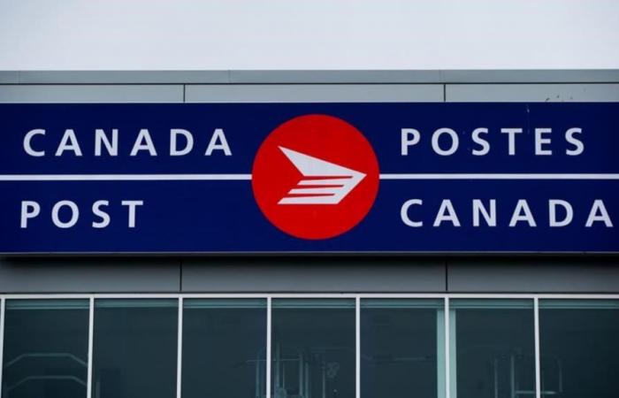 Canada Post will launch a checking and savings account with Koho