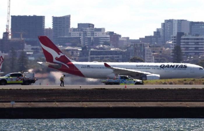 “A big boom”: a Boeing 737 turns around and makes an emergency landing after an “engine failure”