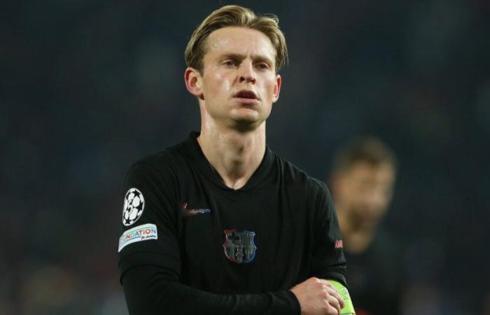 Barça furious with De Jong