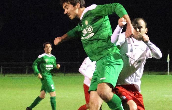 Football: Entente Nord Lozère meets Fraternelle Amicale Le Cendre away