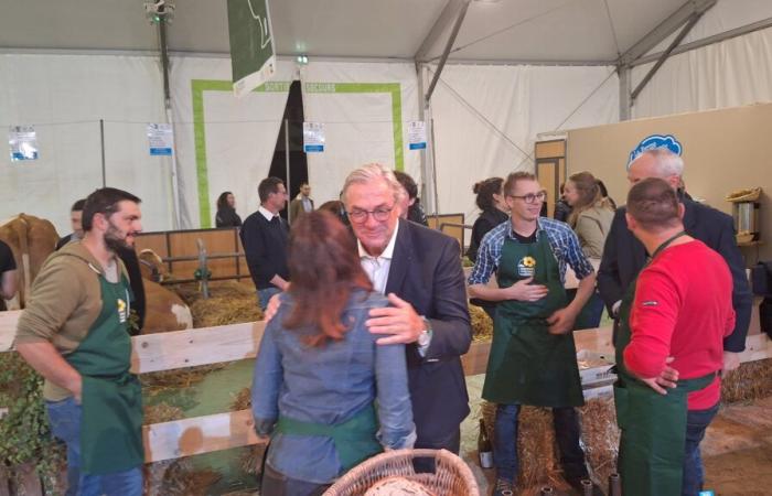 François Sauvadet inaugurates the Côte-d'Or Farm and makes a strong announcement