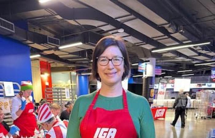 65,000 Christmas cookies made at the Bell Center