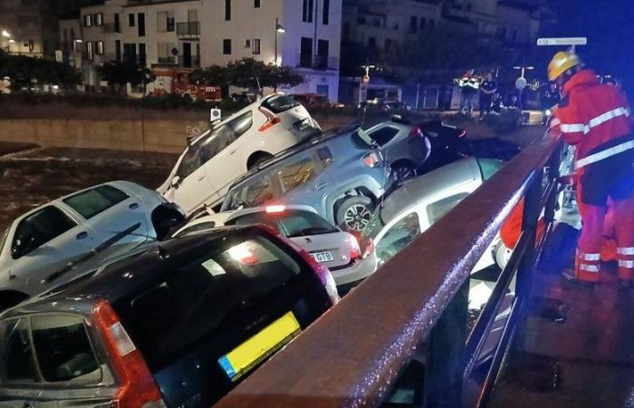 Floods in Spain: a torrent carries cars to the border with France, a week after the deadly devastation in the Valencia region