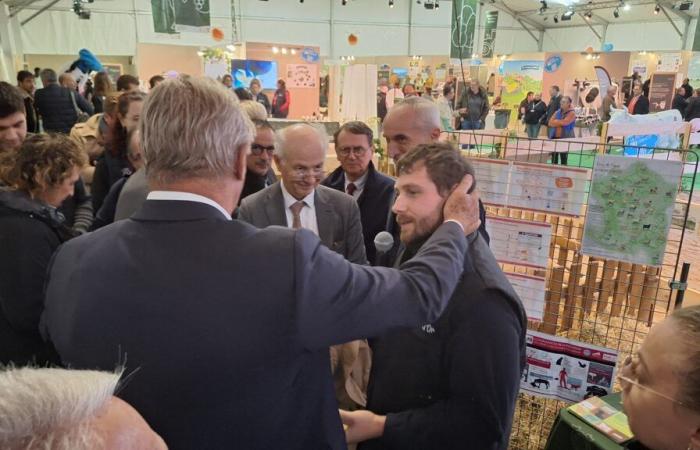 François Sauvadet inaugurates the Côte-d'Or Farm and makes a strong announcement