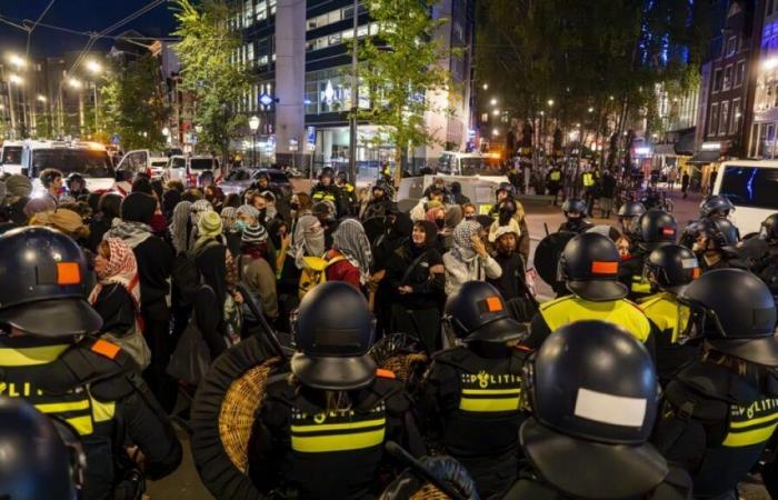 Amsterdam: violent incidents between supporters during a match between Ajax and Maccabi Tel Aviv