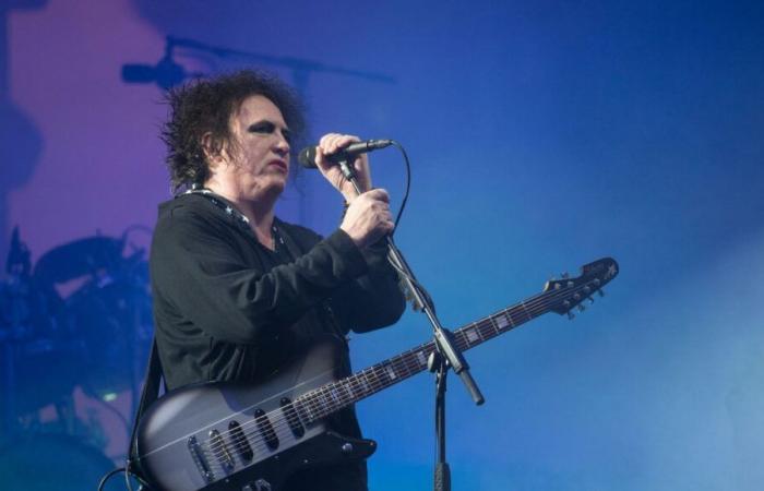 Music review: After 16 years of waiting, The Cure is back!