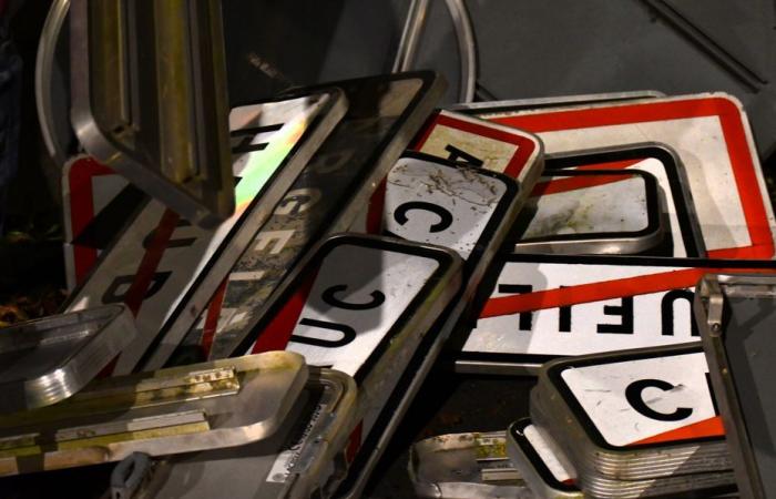 dismantling of panels in Pas-de-Calais