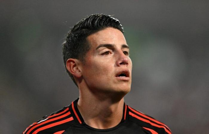 The sad image of James Rodríguez on the bench while his team lost by three goals: “this is not only sad, it is an insult”