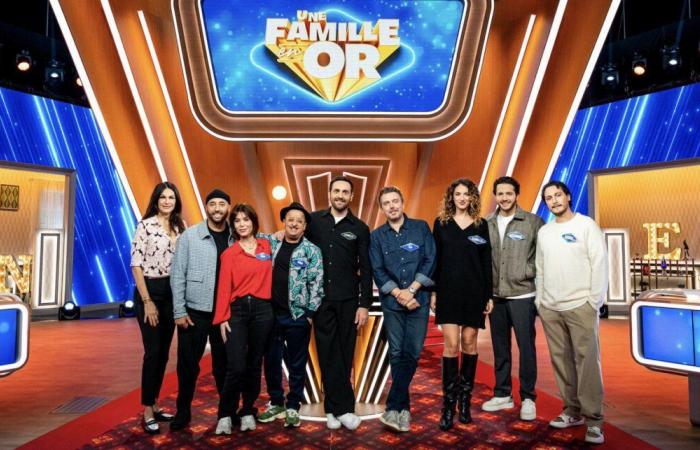 Who are the eight celebrity participants in the game Une famille en or this Tuesday on TF1?