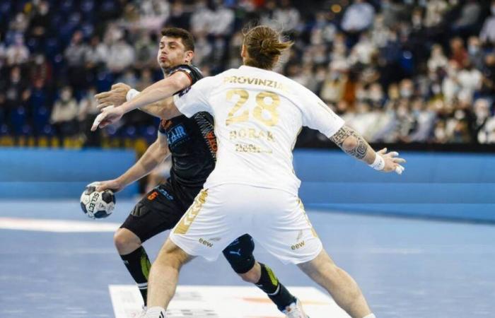 French handball team. After his injury for his first match, Kyllian Villeminot operated