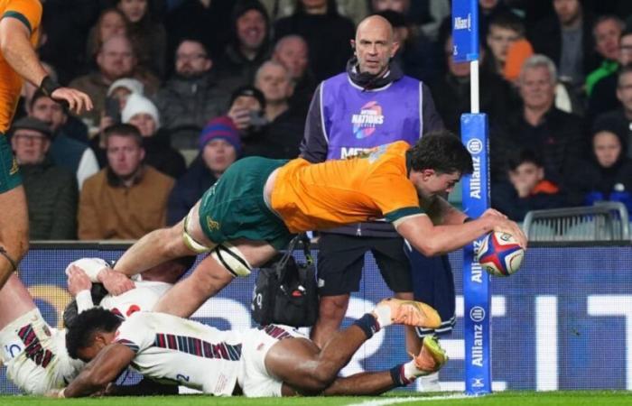 Australia takes on England after a crazy match