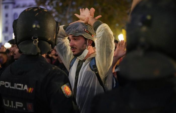 Anger remains high in Spain after floods