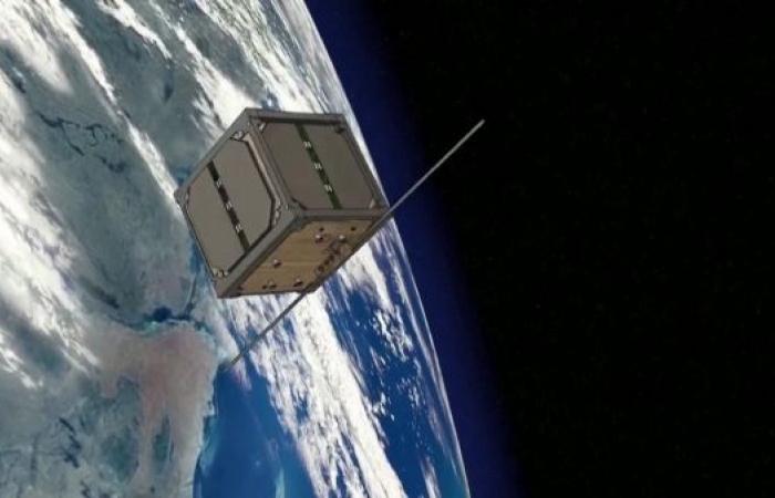 The first wooden satellite flew into space