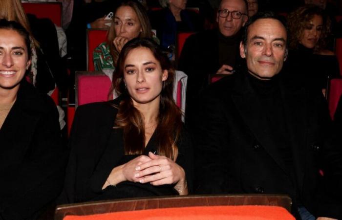 Anthony Delon surrounded by his lovely daughters Liv and Loup: big family evening to celebrate his father Alain Delon