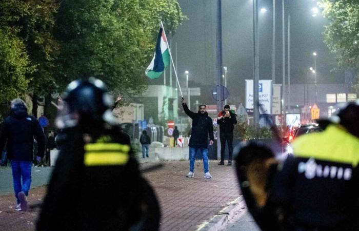 The Netherlands is investigating clashes between Israelis and supporters of Palestine news