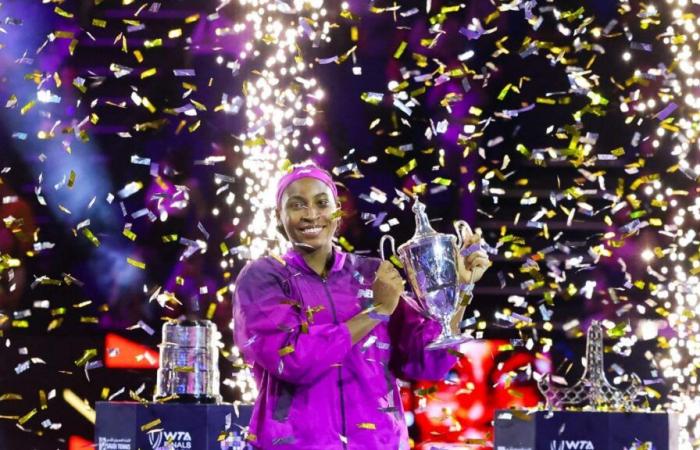 WTA Finals: Coco Gauff signs a stunning match against Zheng Qinwen and wins her first Masters at age 20 (videos)