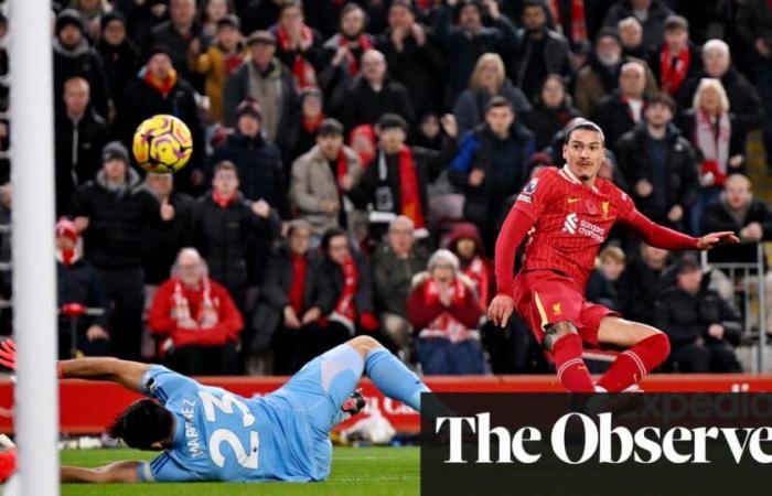 Liverpool move five points clear after Núñez and Salah sink Aston Villa | Premier League