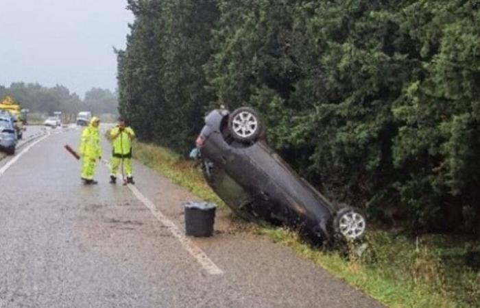 a vehicle ends up on its roof, a young person seriously injured