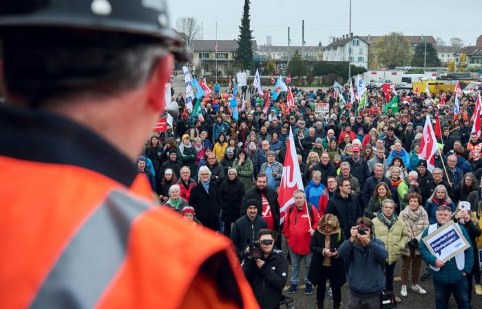 More than 1000 people demonstrate for the maintenance of Stahl Gerlafingen – Unia, the union