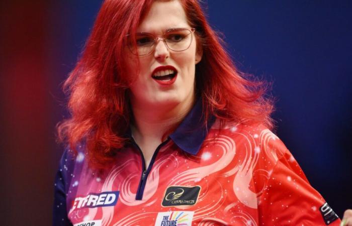 ‘Get on with it’ – Darts to witness historic transgender debut as Luke Humphries makes feelings clear