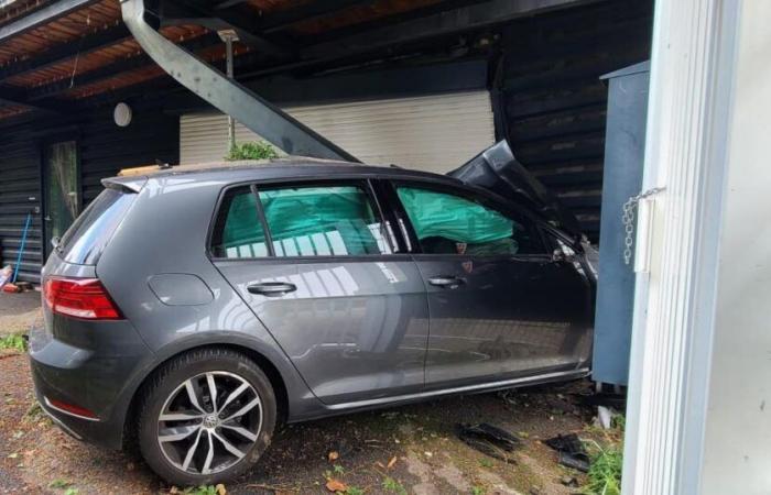 Haute-Savoie. A car crashes into the apartment of a high school caretaker