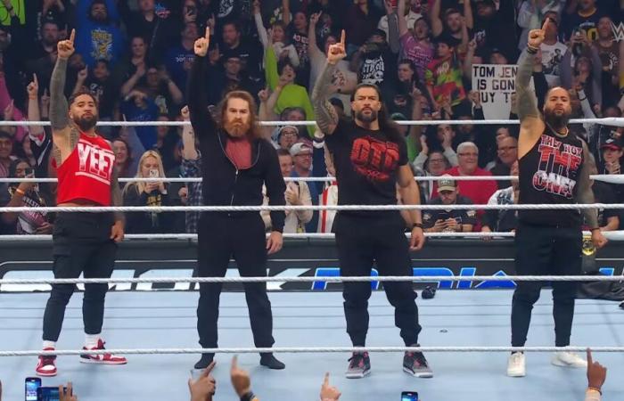 WWE SmackDown: The OG Bloodline is officially back!