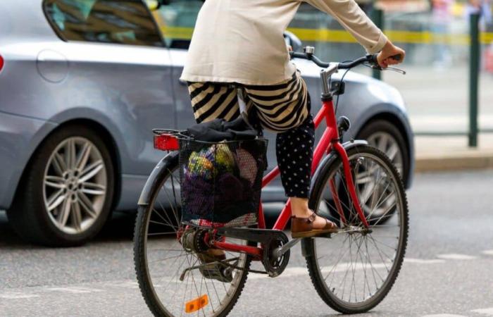 Motorists very annoyed by this practice of cyclists, although it is legal