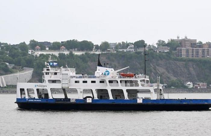 No cars on the Quebec-Lévis ferries for a month