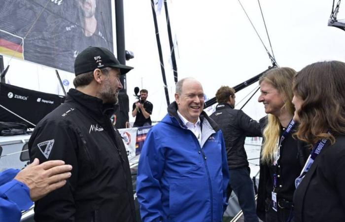 VIDEO. Vendée Globe 2024. Last day before departure, the skippers have visitors