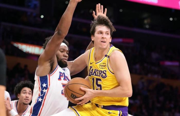 Critical decision by JJ Redick pays off in Lakers’ win over 76ers