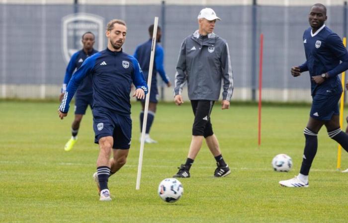 Girondins de Bordeaux. Facing Saint-Pryvé Saint-Hilaire, the start of a busy and crucial sequence