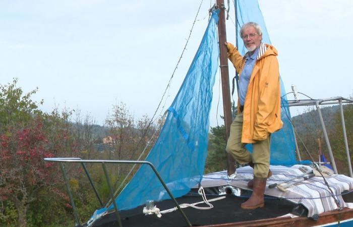 Vendée Globe 2024. With Virtual Regatta, he lives the race from his boat in his garden