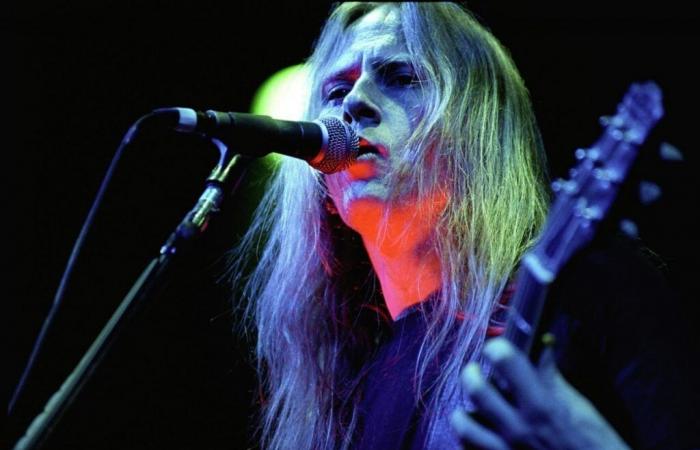 Jerry Cantrell slams music streaming revenue