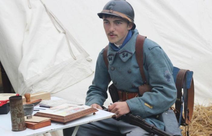 November 11: German and French soldiers bivouac in the Choisy-au-Bac park