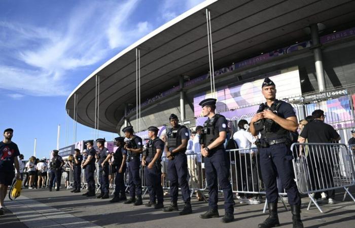 4,000 law enforcement officers mobilized for the match announces the Paris police prefect