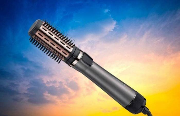 Bring your curls to life with this Remington blower brush for less than 30 euros