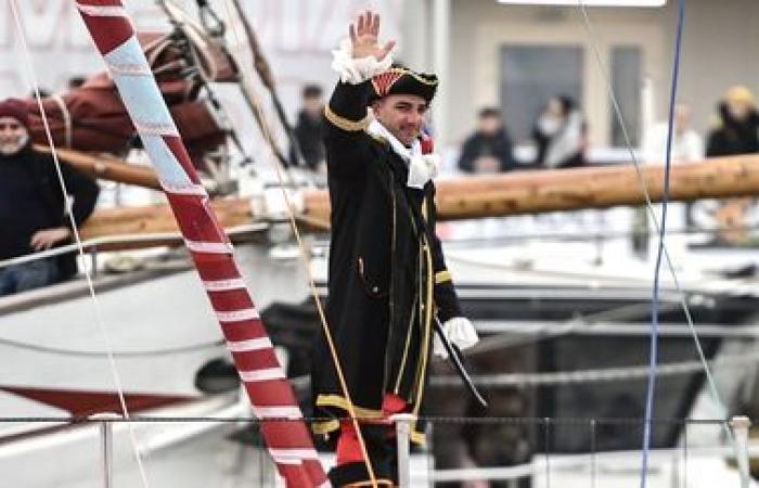 IN PICTURES. The notable photos of the big start of the 2024 Vendée Globe