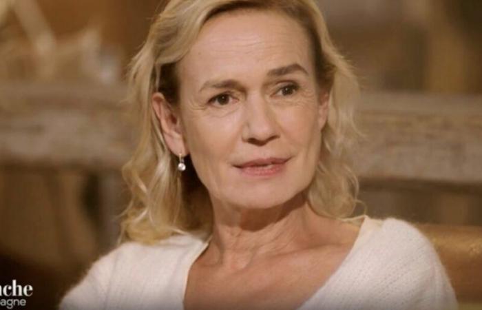 Sandrine Bonnaire tells a story of mind-blowing adultery experienced by her mother in A Sunday in the Country