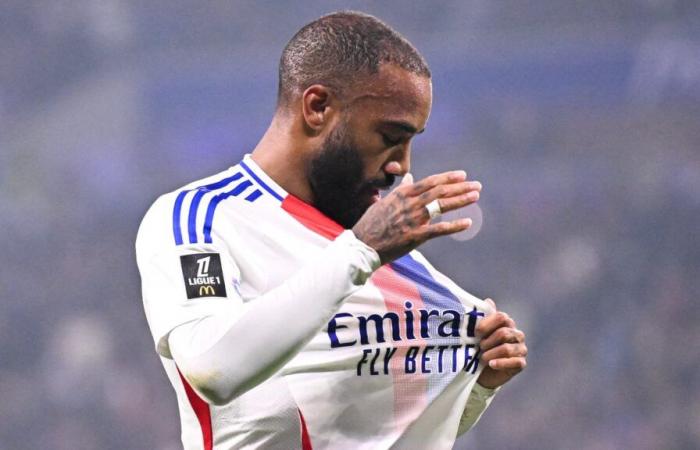 Lacazette almost leaves the OL at the end of the season