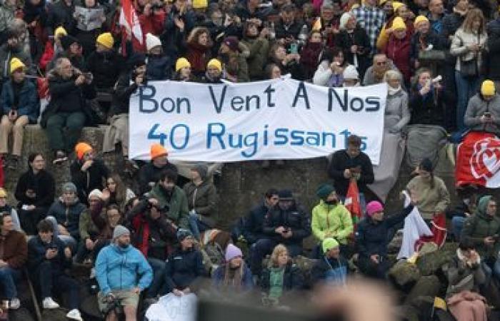 IN PICTURES. The notable photos of the big start of the 2024 Vendée Globe