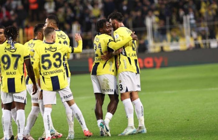 Fenerbahçe passed the Sivasspor obstacle with four goals