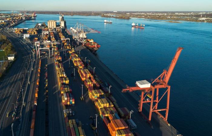 The Port of Montreal paralyzed by a lockout