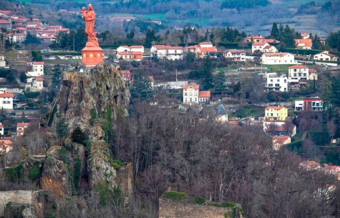 A guide to discover the wealth of Haute-Loire through geological hikes