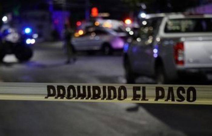 Six dead in shooting at bar on outskirts of Mexico City