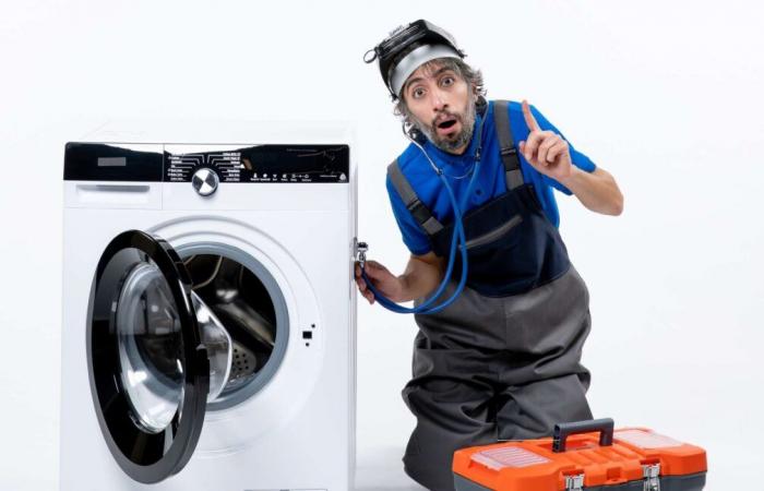 Refurbished household appliances, as reliable but less expensive than new ones