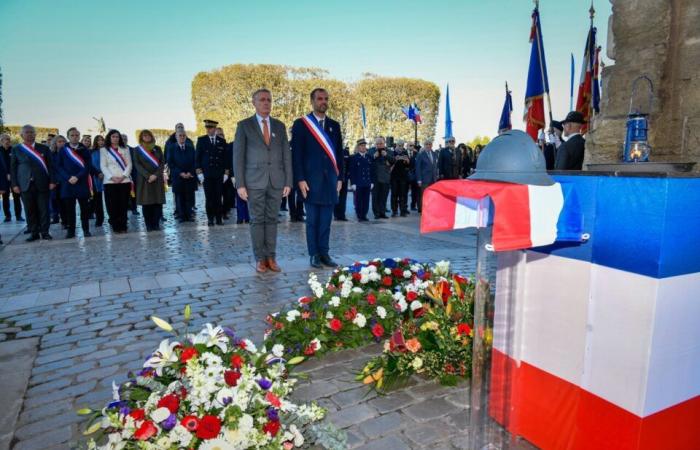 November 11th celebrated under the Arc de Triomphe