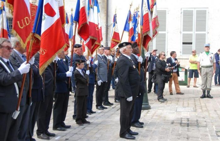 Ceremony of November 11: Matthieu Klespert, 19-year-old Loirétain, has been standard bearer since he was nine years old